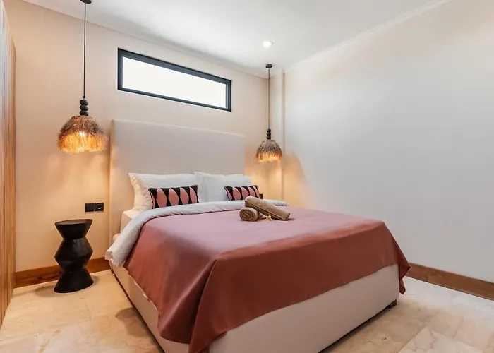 Apartamento Brand-new With Pool Minutes From